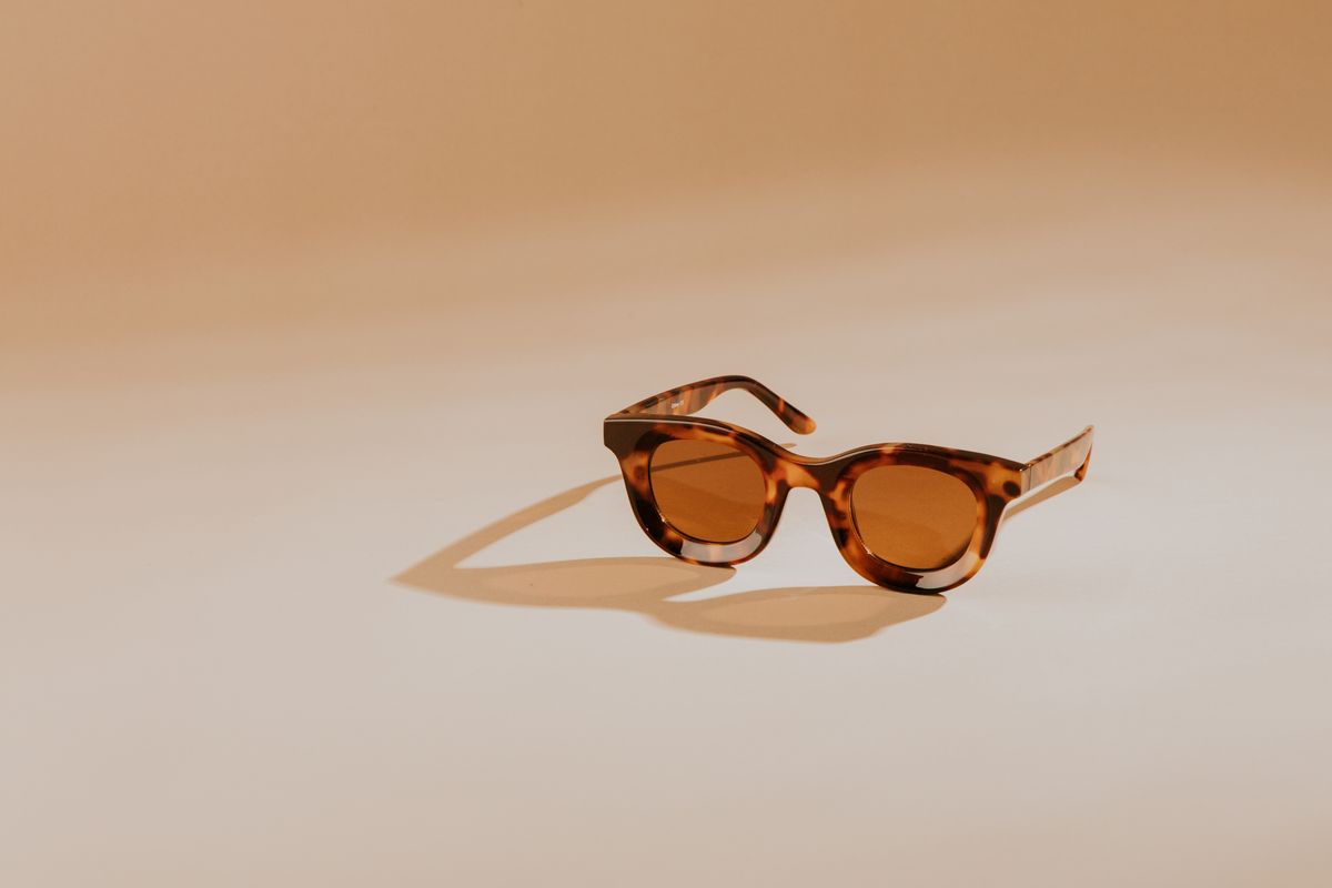 Klasik güneş gözlüğü